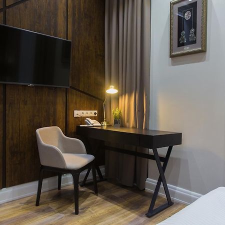 Qonaq Hotel Astana Ngoại thất bức ảnh