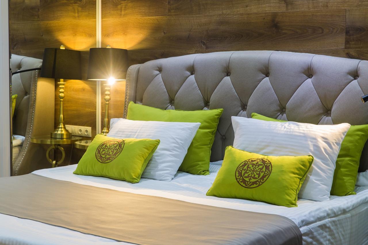 Qonaq Hotel Astana Ngoại thất bức ảnh