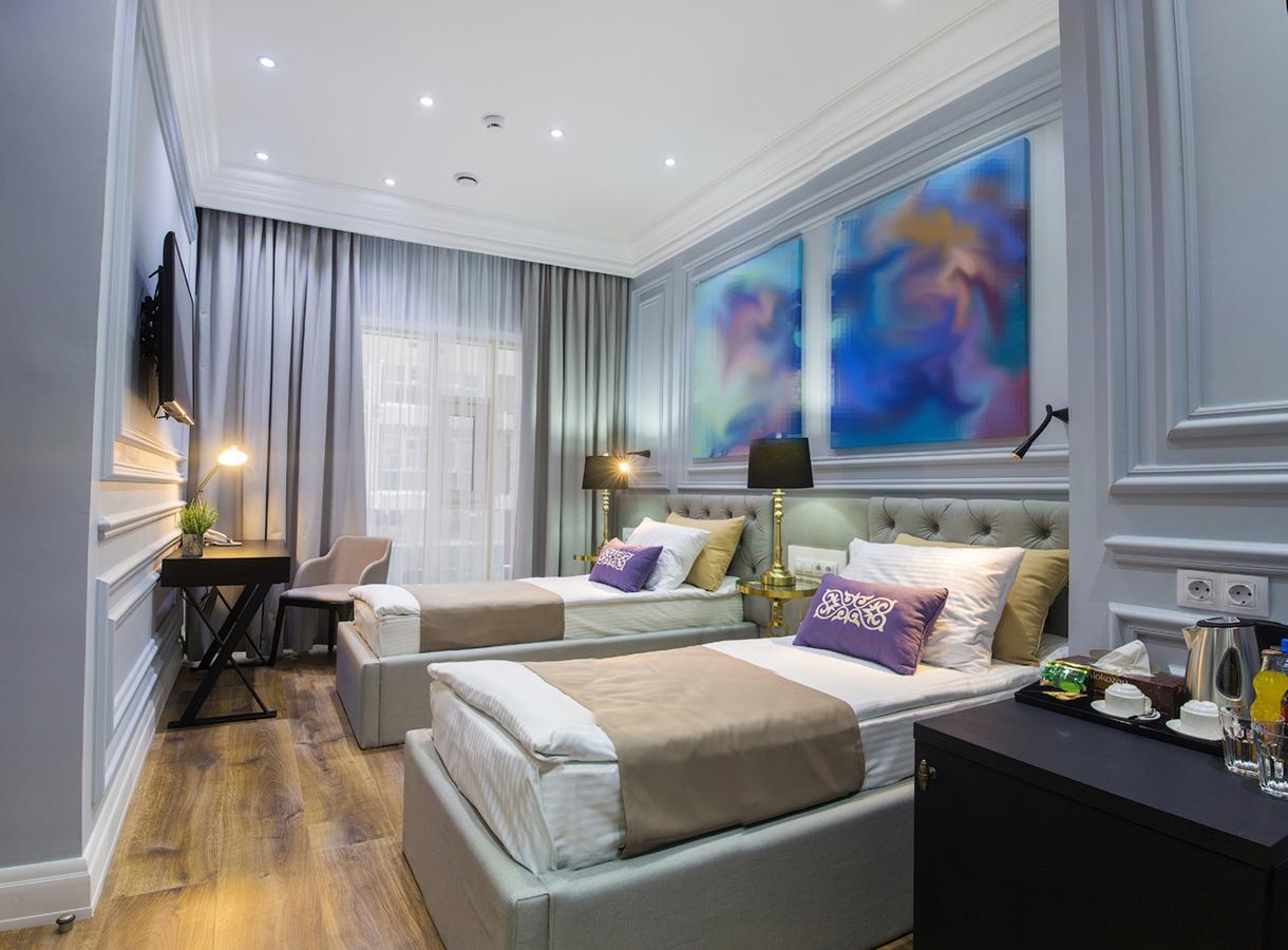 Qonaq Hotel Astana Ngoại thất bức ảnh
