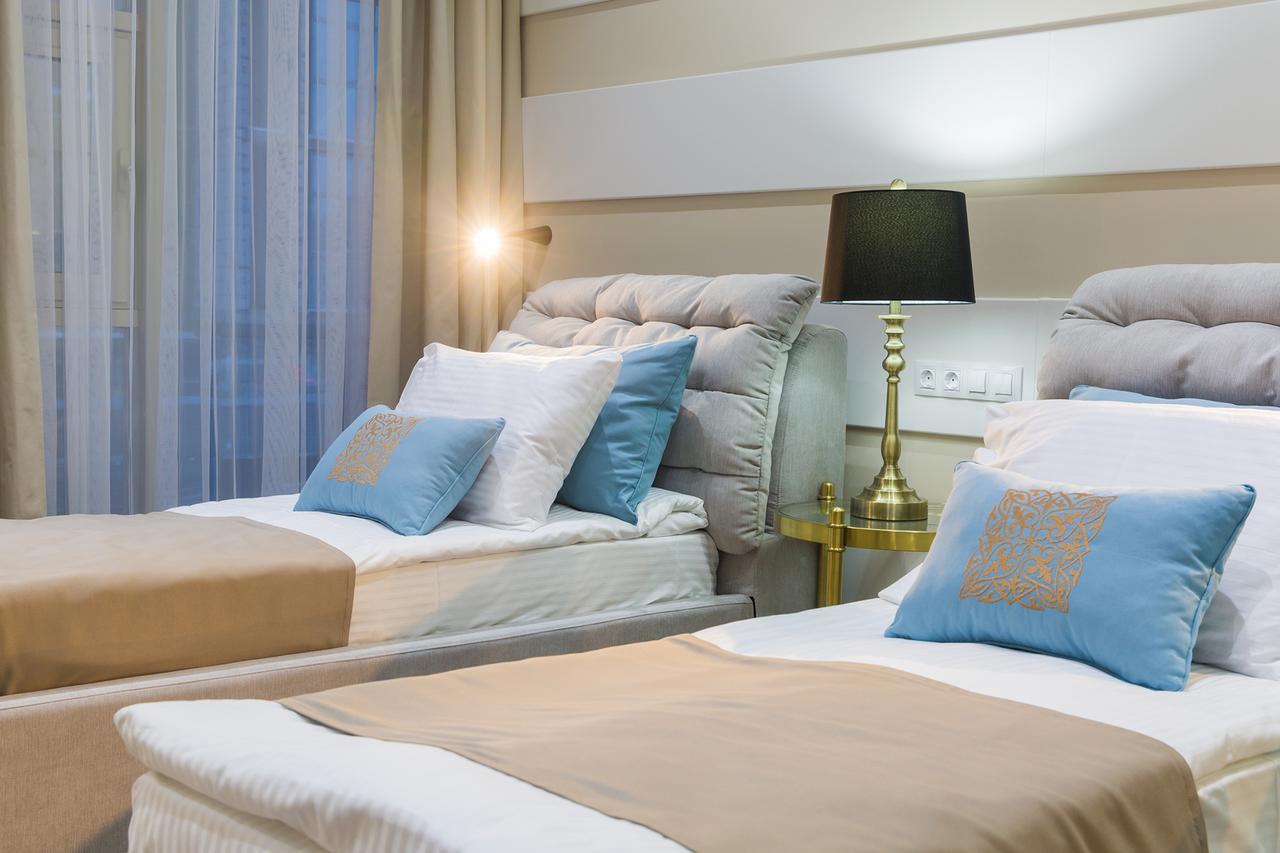 Qonaq Hotel Astana Ngoại thất bức ảnh