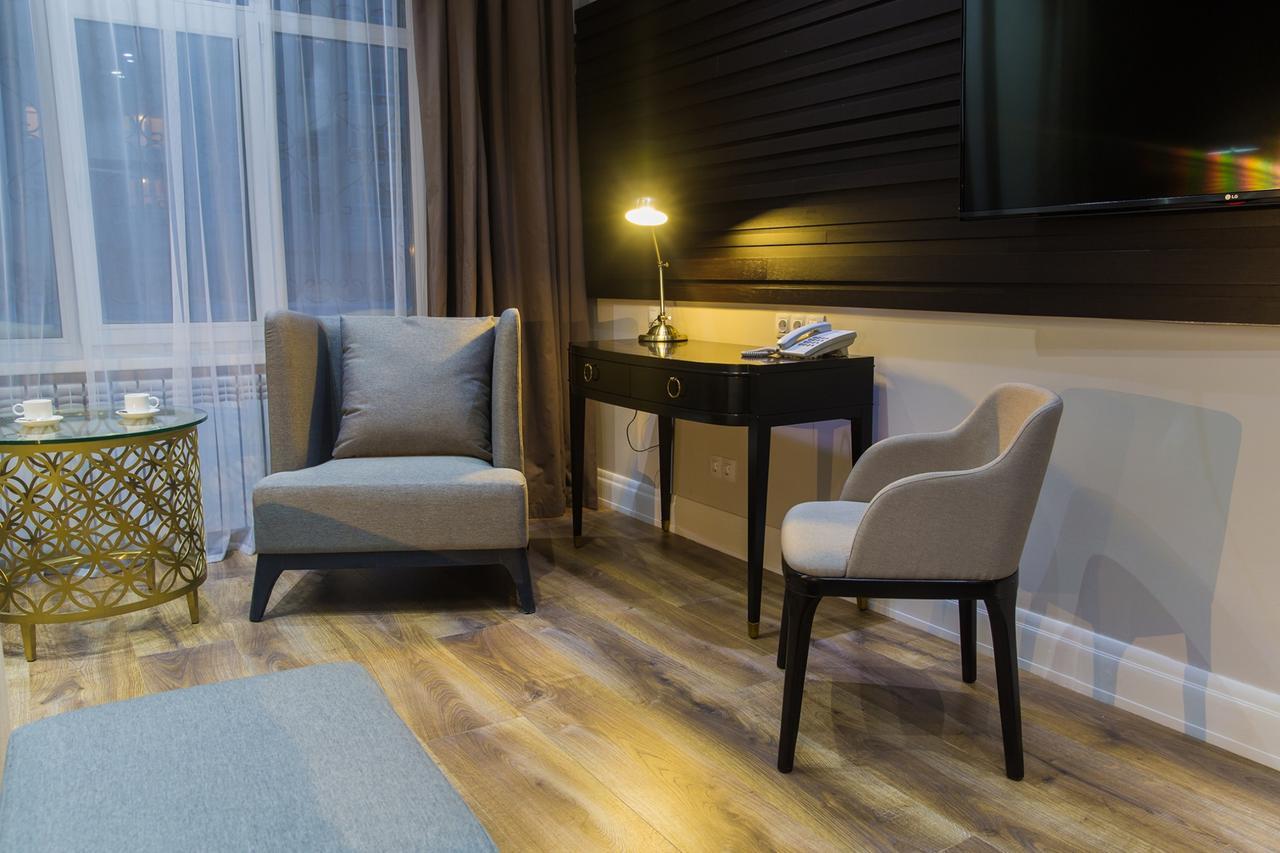 Qonaq Hotel Astana Ngoại thất bức ảnh