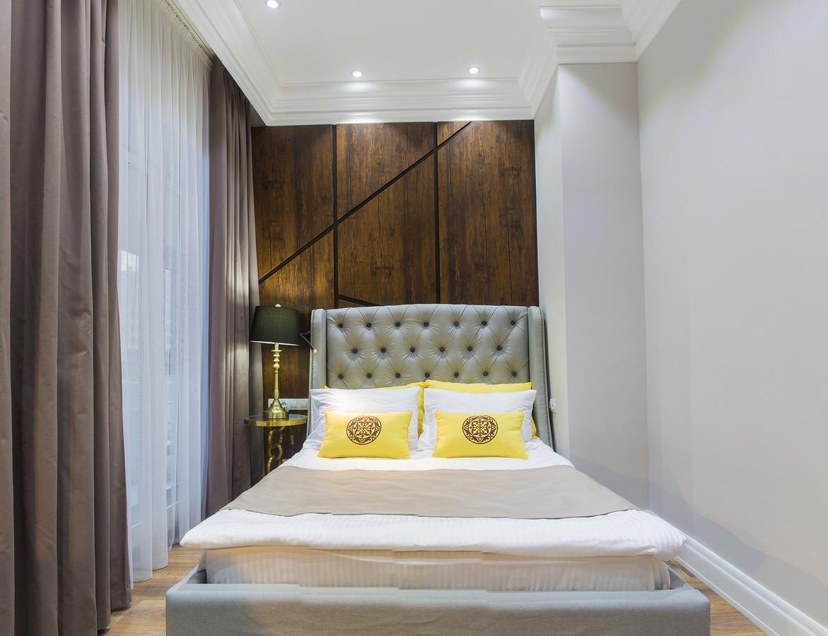Qonaq Hotel Astana Ngoại thất bức ảnh